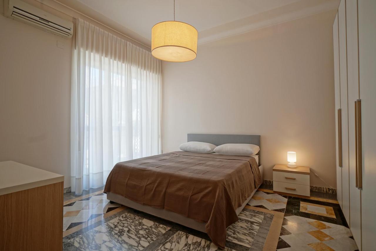 Top Floor Aparthotel Bentivoglio 2 Aeroporto di Catania Fontana Rossa Esterno foto